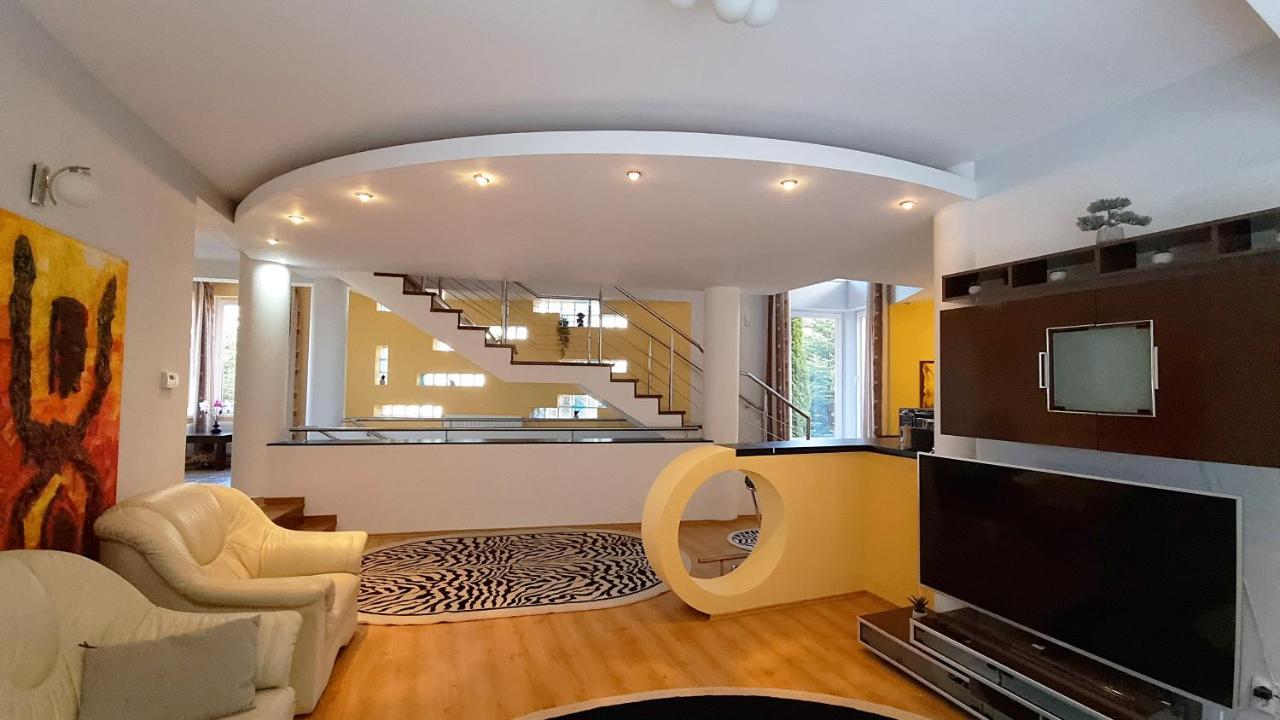Marble Villa: Luxury Estate - Central But Intimate ซินายา ภายนอก รูปภาพ