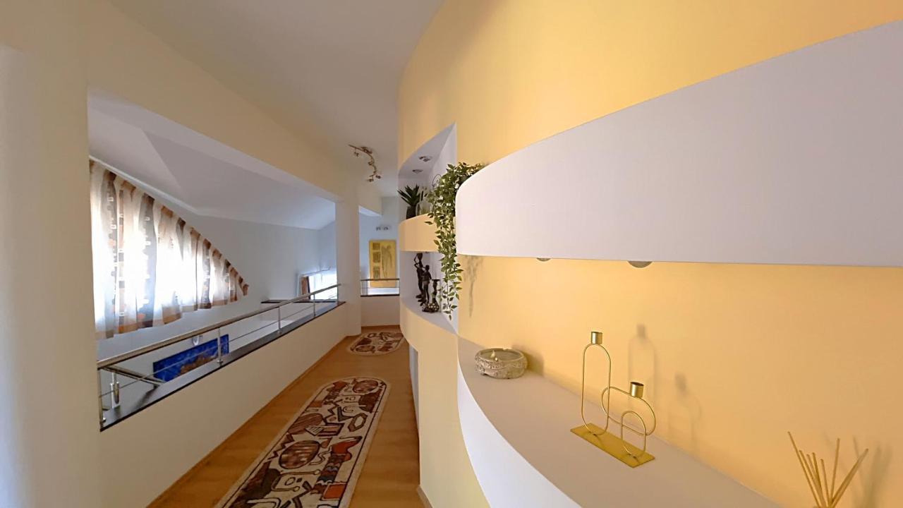 Marble Villa: Luxury Estate - Central But Intimate ซินายา ภายนอก รูปภาพ